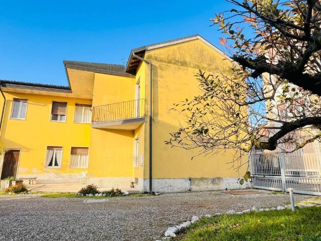 Villa Indipendente in vendita a Mulazzano, Lombardia