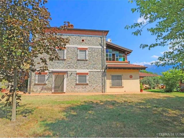 Villa Indipendente in vendita a Arpiola-Pianfurcano, Mulazzo