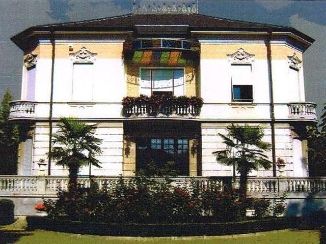 Villa Indipendente in vendita a Piemonte, Cuneo