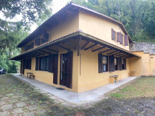 Villa Indipendente in vendita a Piemonte, Alessandria