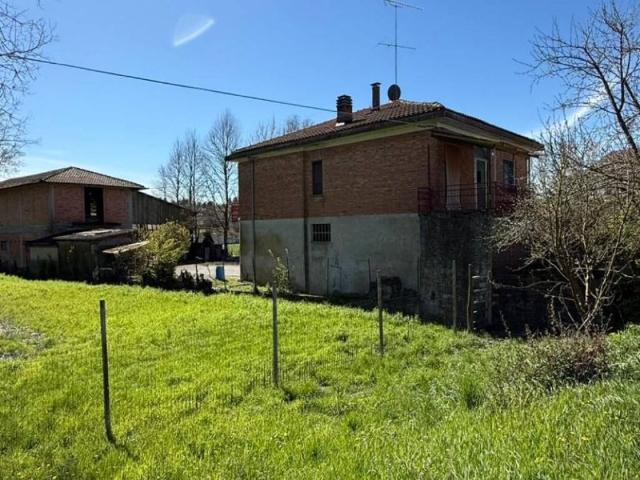 Villa Indipendente in vendita a Piemonte, Alessandria