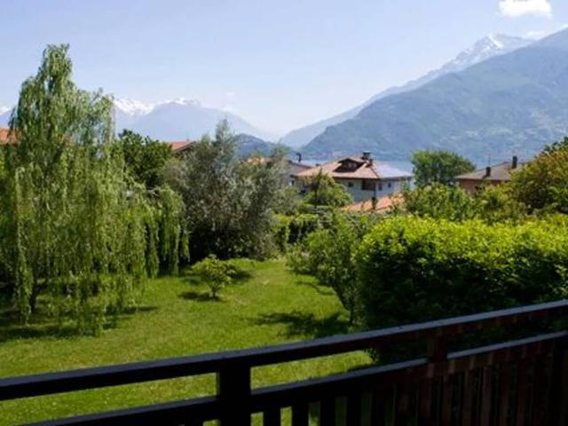 Villa Indipendente in vendita a Musso, Lombardia