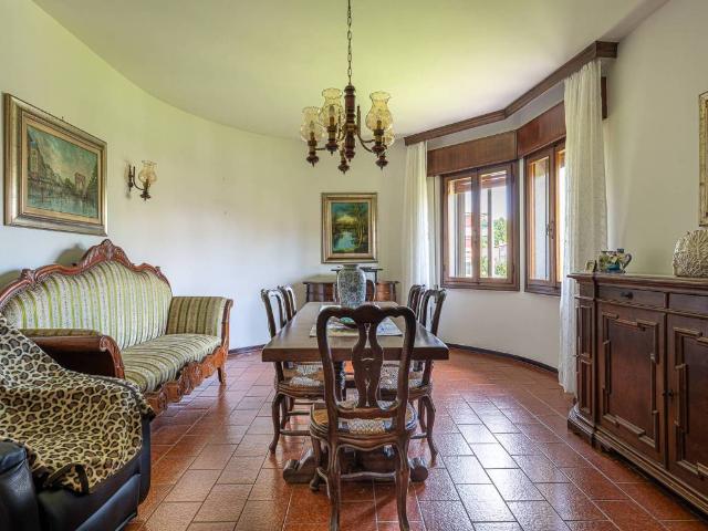 Villa Indipendente in vendita a Mussolente, Veneto