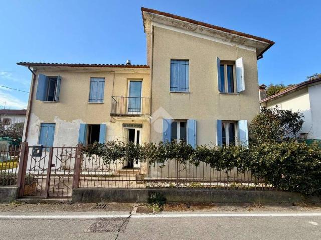 Villa Indipendente in vendita a Mussolente, Veneto