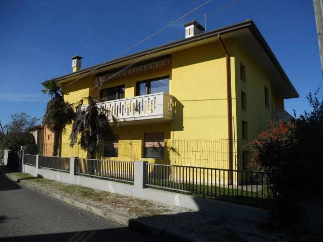 Villa Indipendente in vendita a Muzzana Del Turgnano, Friuli-Venezia Giulia