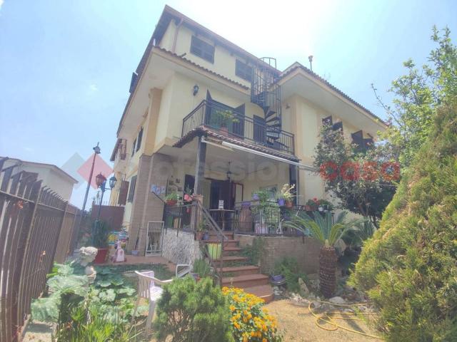 Villa Indipendente in vendita a Astroni, Pianura