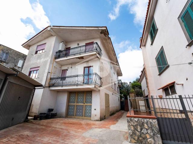 Villa Indipendente in vendita a Guantai, Campania
