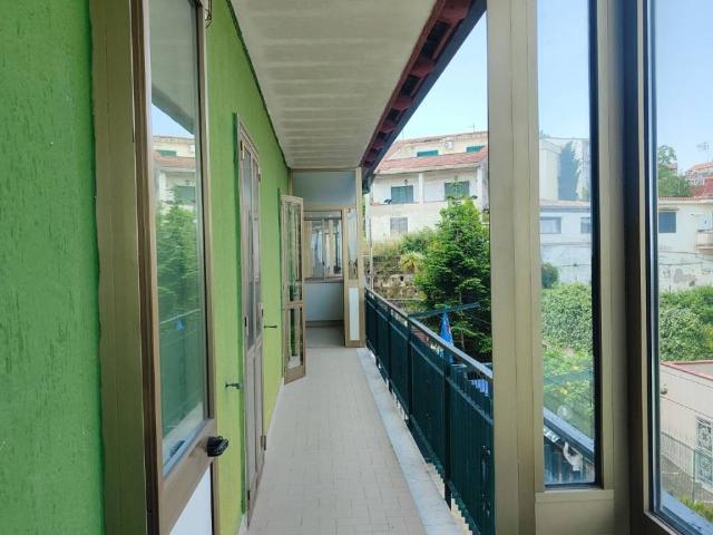 Villa Indipendente in vendita a Napoli