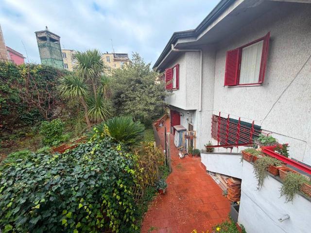Villa Indipendente in vendita a Guantai, Campania