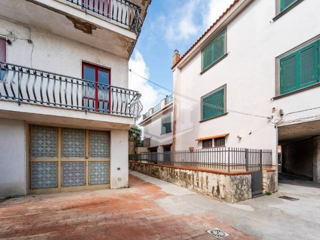 Villa Indipendente in vendita a Guantai, Campania