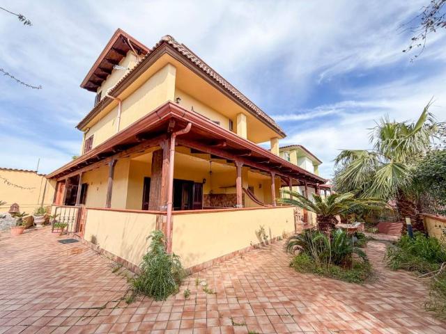 Villa Indipendente in vendita a Municipalità 7, Napola