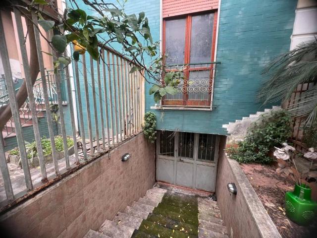 Villa Indipendente in vendita a Municipalità 3, Campania