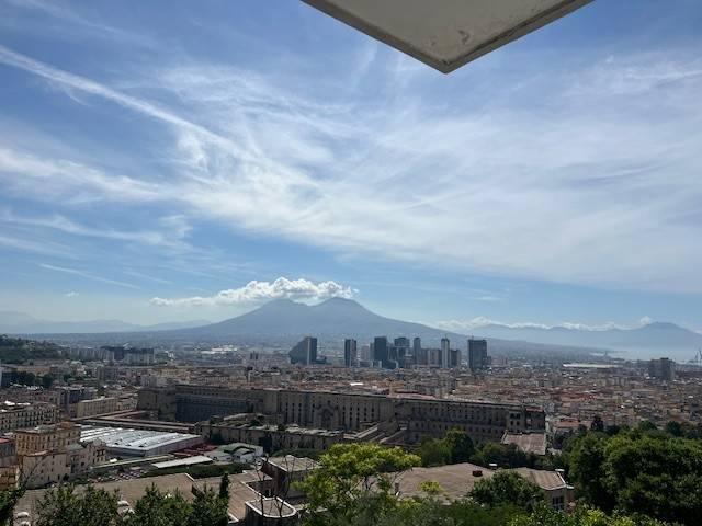 Villa Indipendente in vendita a Napoli
