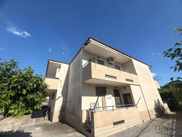 Villa Indipendente in vendita a Paratina, Campania