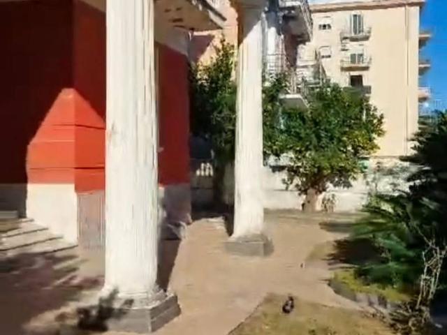 Villa Indipendente in vendita a Municipalità 1, Campania