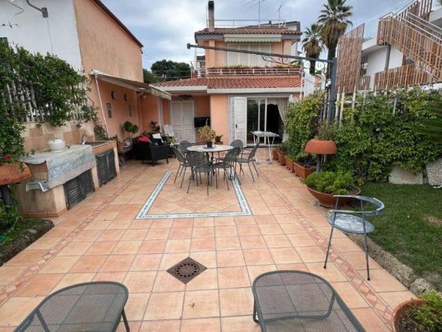 Villa Indipendente in vendita a Municipalità 1, Napola