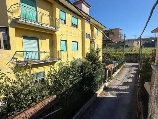 Villa Indipendente in vendita a Paratina, Campania