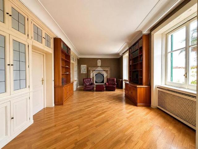 Villa Indipendente in vendita a Coroglio, Campania