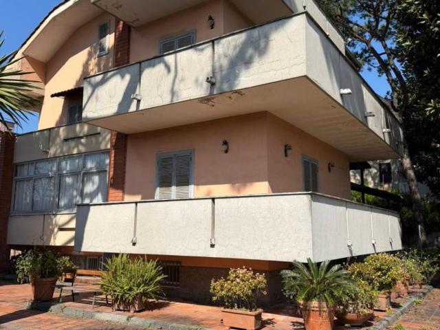 Villa Indipendente in vendita a San Salvatore di Casoria, Casoria