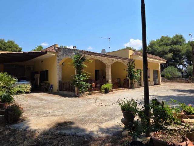 Villa Indipendente in vendita a Torre Inserraglio, Puglia