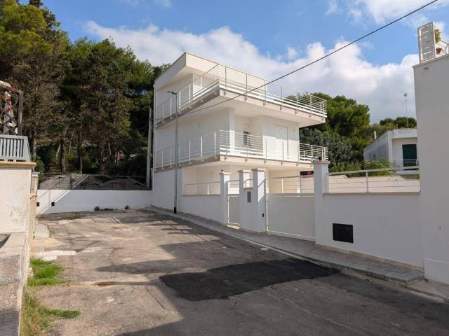 Villa Indipendente in vendita a Santa Caterina, Puglia