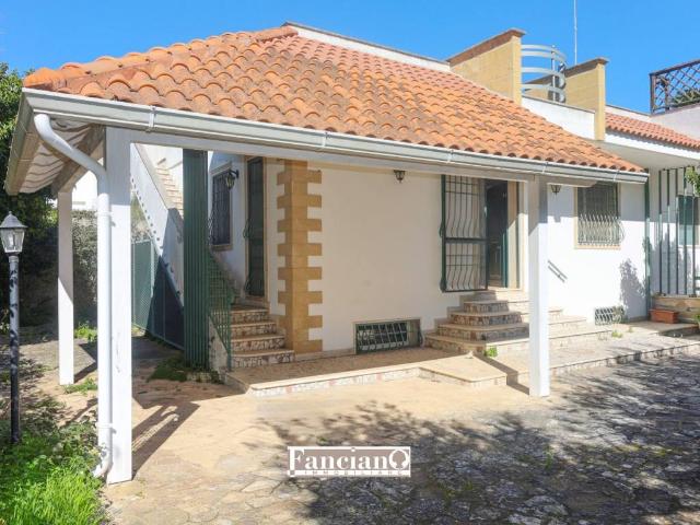 Villa Indipendente in vendita a Santa Caterina, Puglia