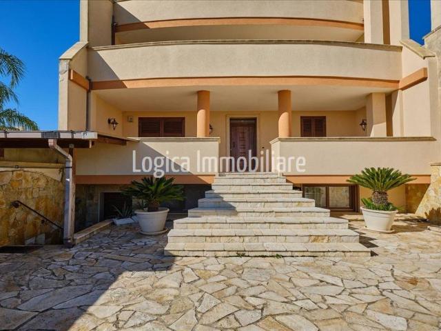 Villa Indipendente in vendita a Puglia, Lecce