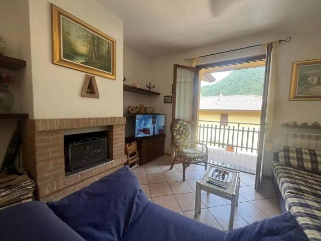 Villa Indipendente in vendita a Dosso - Villaggio Angela Maria, Ranzanico