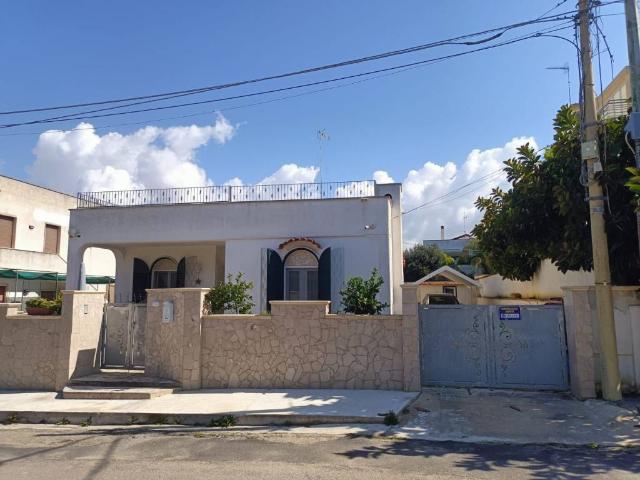 Villa Indipendente in vendita a Rione Bentivenga, Puglia