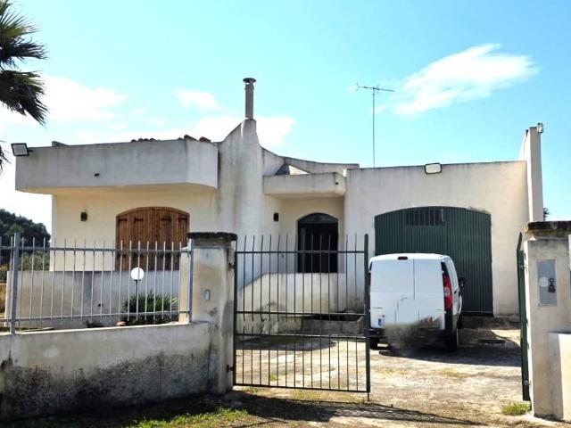Villa Indipendente in vendita a Torre Inserraglio, Puglia