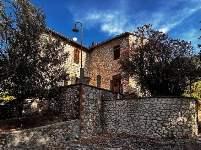 Villa Indipendente in vendita a Testaccio, Narni