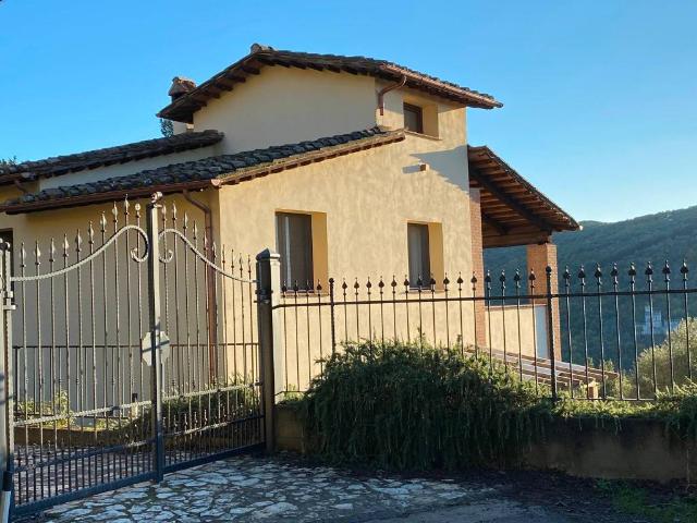 Villa Indipendente in vendita a Testaccio, Narni
