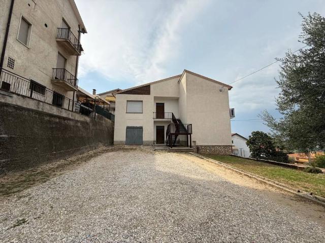 Villa Indipendente in vendita a Santa Lucia, Narni