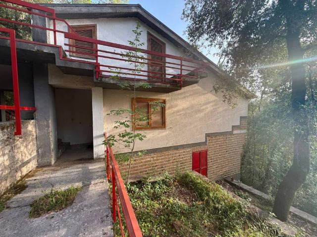 Villa Indipendente in vendita a Narni, Umbria