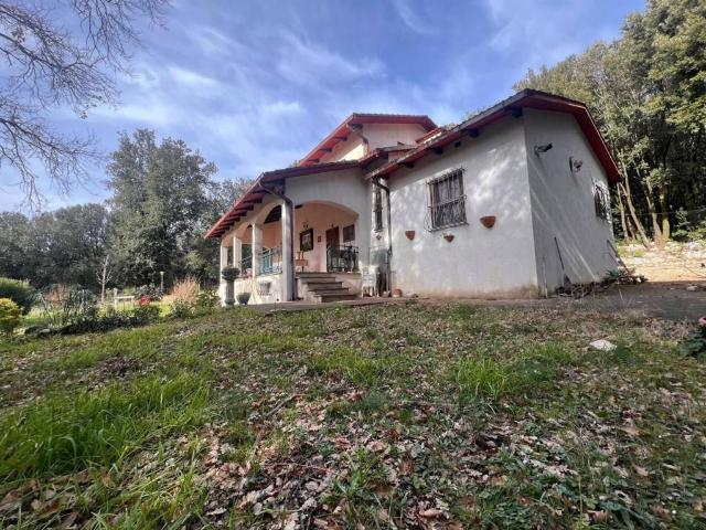 Villa Indipendente in vendita a Testaccio, Narni