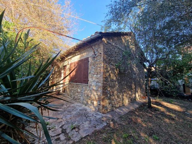 Villa Indipendente in vendita a Gualdo, Narni