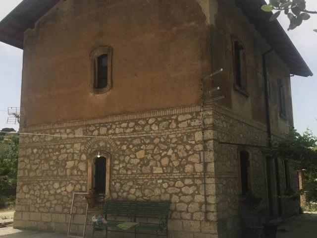 Villa Indipendente in vendita a Naro, Sicilia