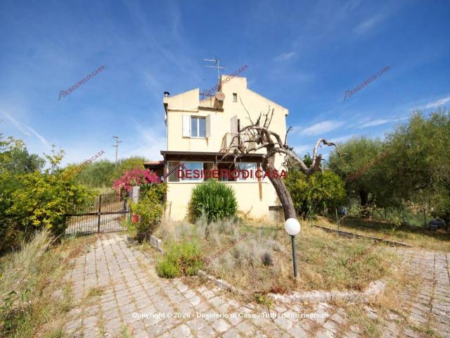 Villa Indipendente in vendita a Cagnanò, Naso
