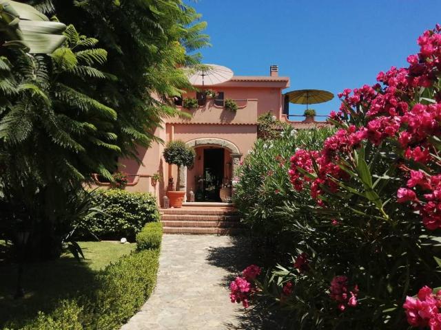 Villa Indipendente in vendita a Naso, Sicilia
