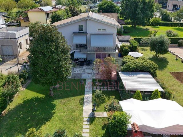 Villa Indipendente in vendita a Cortine, Nave