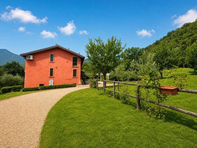 Villa Indipendente in vendita a Comunità montana della valle Trompia, Nave