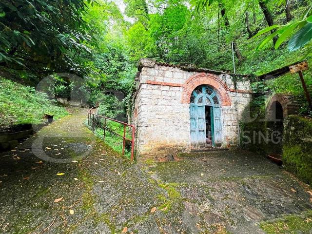 Villa Indipendente in vendita a Dernago, Nave