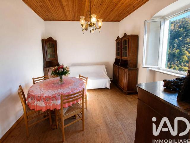 Villa Indipendente in vendita a Ne