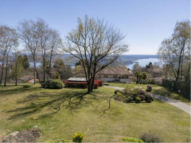Villa Indipendente in vendita a Fosseno, Nebbiuno