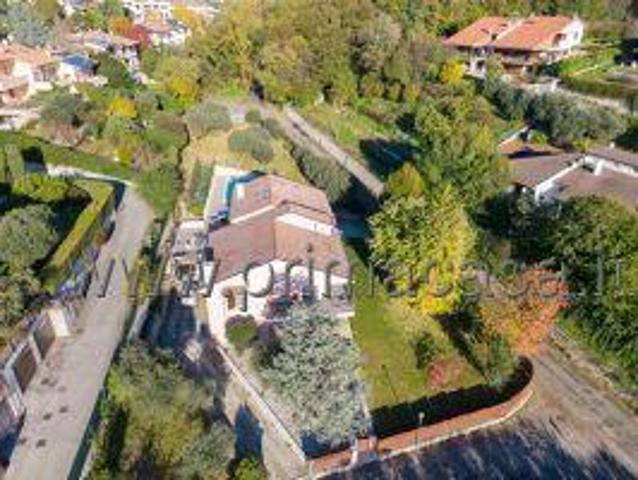 Villa Indipendente in vendita a Santa Maria, Negrar