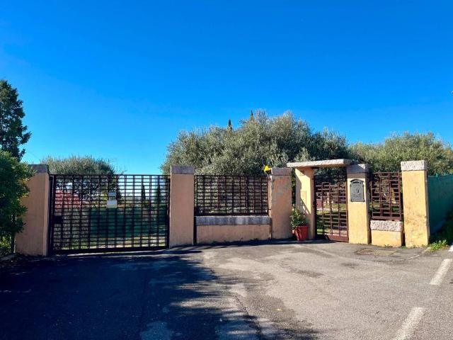 Villa Indipendente in vendita a Nord-Ovest, Brenzone