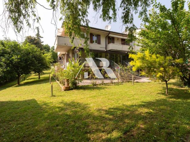 Villa Indipendente in vendita a Santa Maria, Negrar