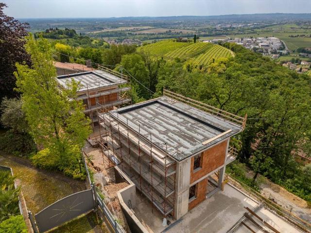 Villa Indipendente in vendita a Montericco, Negrar