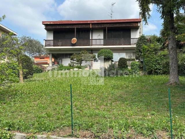 Villa Indipendente in vendita a Botta, Nembro