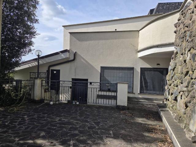 Villa Indipendente in vendita a Nemi, Roma Capitale